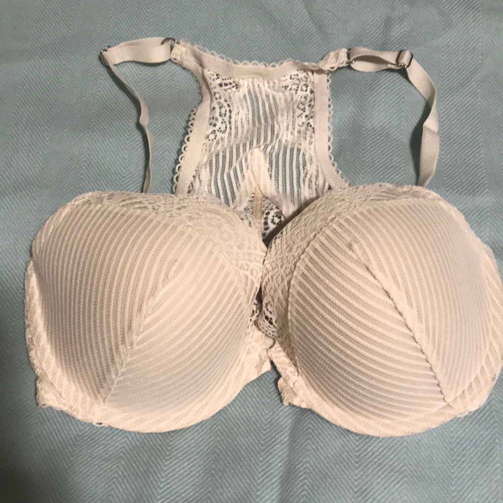 White Lace Front Close Victoria’s Secret Bra